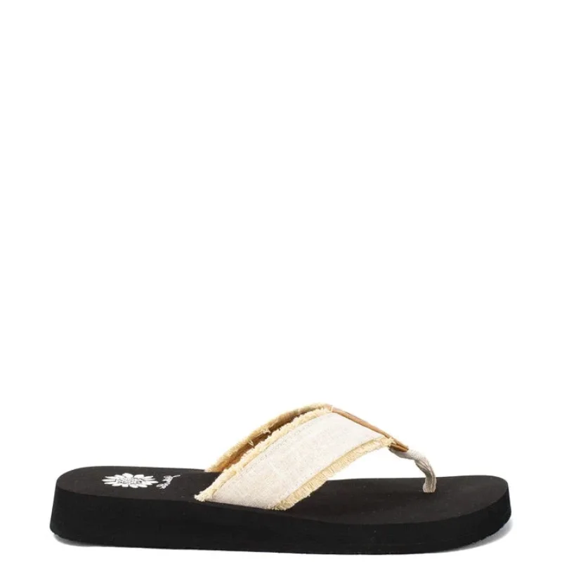 Comfy and stylish women's shoes for everyday comfortWOMEN'S FEMINA *FINAL SALE