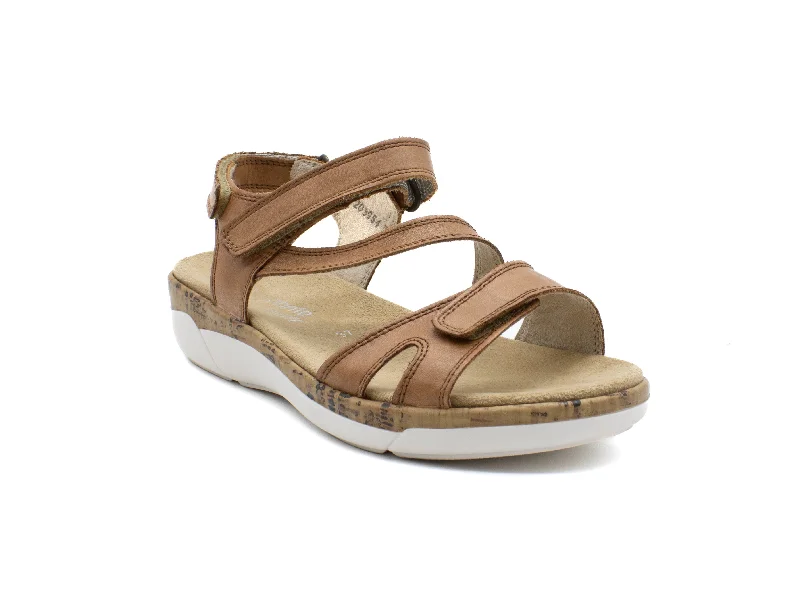 Practical and stylish women's shoes for travelREMONTE R68050