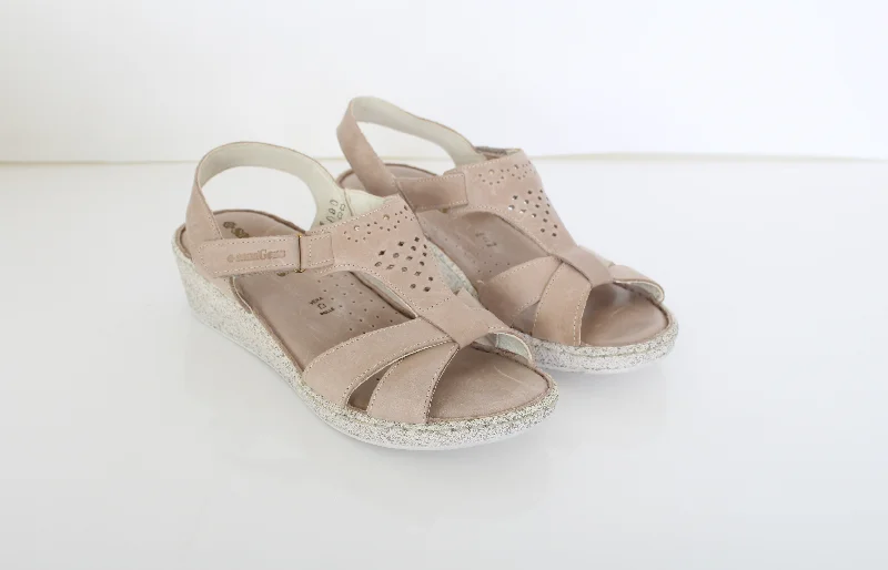 Stunning and glamorous women's shoes for evenings outSANA GENS