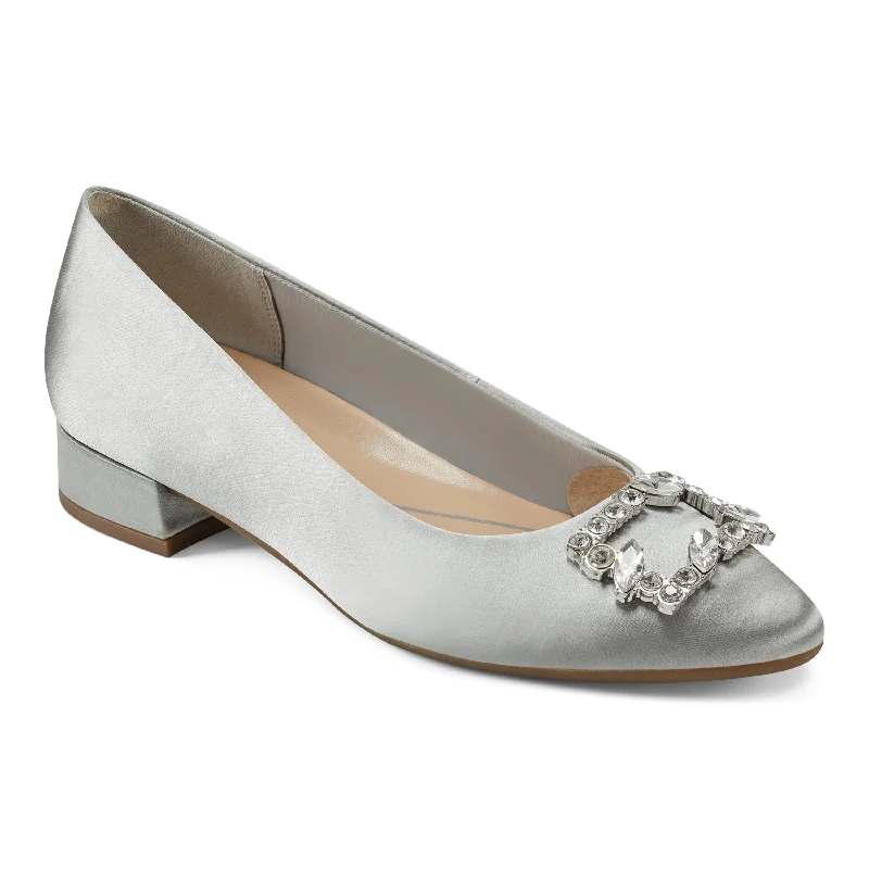 Chic and trendy women's shoe fashionsCarisma Dress Pumps