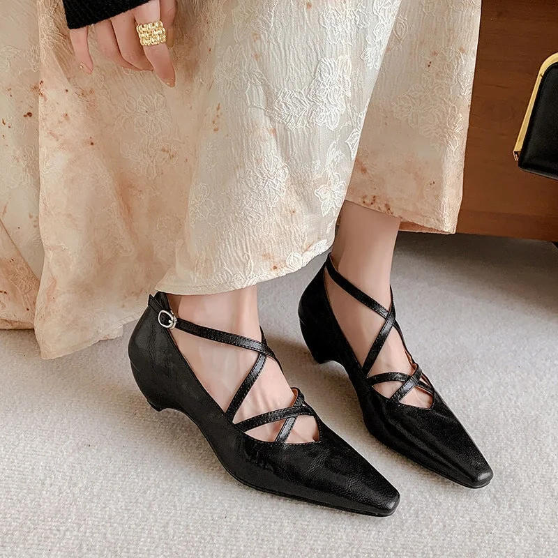 Chic and stylish women's shoes for garden partiesHandmade Leather Mary Jane Shoes 55mm Strap Pumps Block Heel in Black/Brown