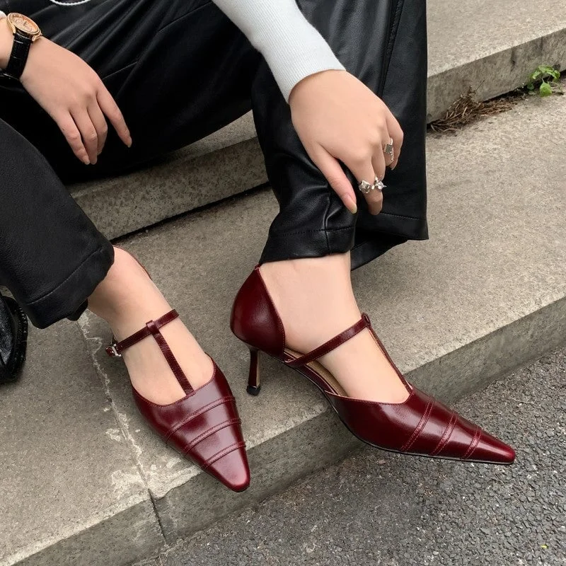 Stylish and comfortable women's shoes for long flightsHandmade Leather Point Toe Pumps 60mm Kitty Heel In Red/Black Stylish and comfortable women's shoes for long flightsHandmade Leather Point Toe Pumps 60mm Kitty Heel In Red/Black