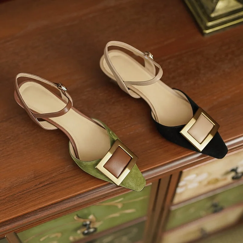 Chic and stylish women's shoes for every outfit and occasionLeather 40mm Kitty Heel Ankle Strap Slingback Sandals Square Toe in Green/Black Chic and stylish women's shoes for every outfit and occasionLeather 40mm Kitty Heel Ankle Strap Slingback Sandals Square Toe in Green/Black