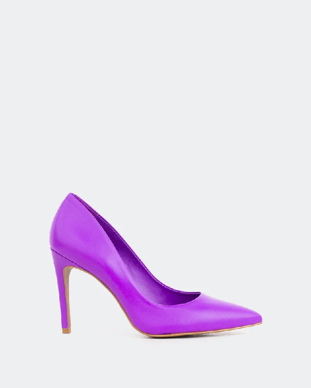 Practical and stylish women's shoes for travelLove, Purple Leather/Cuir Violet