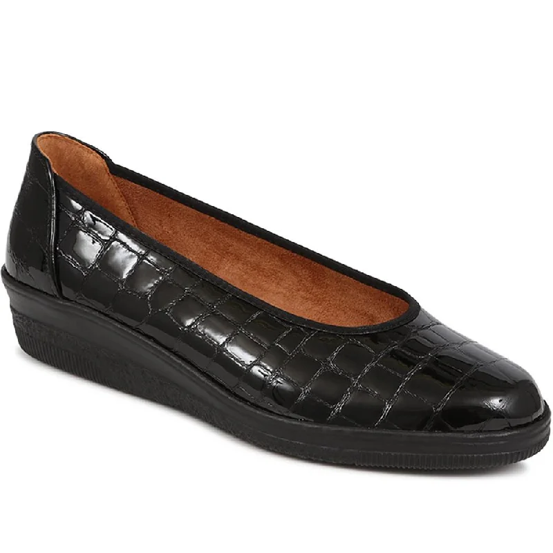 Chic and minimalist women's footwear trendsSmart Leather Pumps - GAB40525 / 326 084