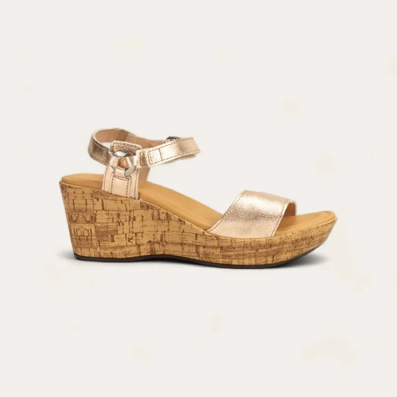 Chic and stylish women's shoes for every outfit and occasionPier In Rose Gold