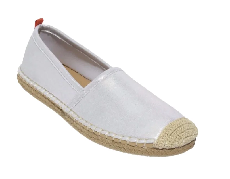 Stylish and supportive women's shoes for plantar fasciitisWomen's Beachcomber Espadrille Shoes In Platinum