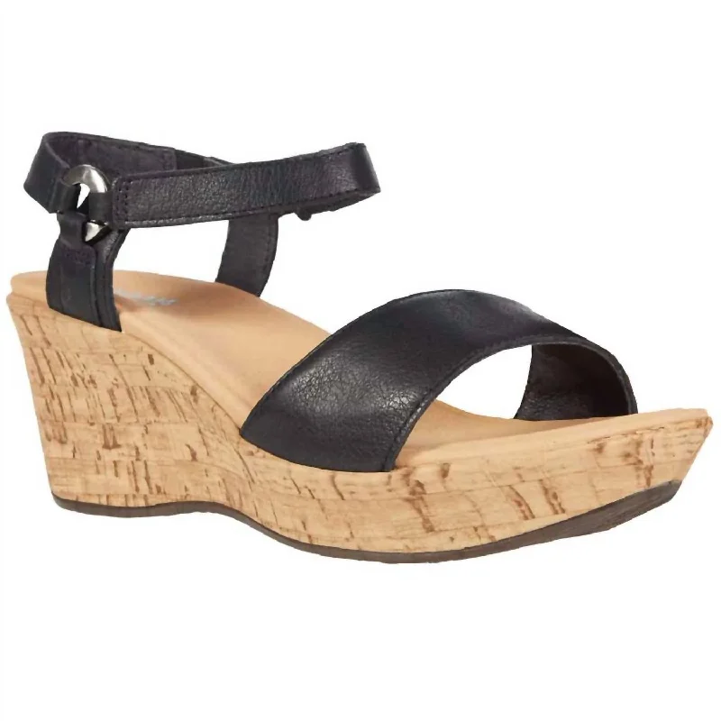 Elegant and sophisticated women's shoes for red carpet eventsWomen's Pier Wedge Sandals - 2A/b In Black Elegant and sophisticated women's shoes for red carpet eventsWomen's Pier Wedge Sandals - 2A/b In Black
